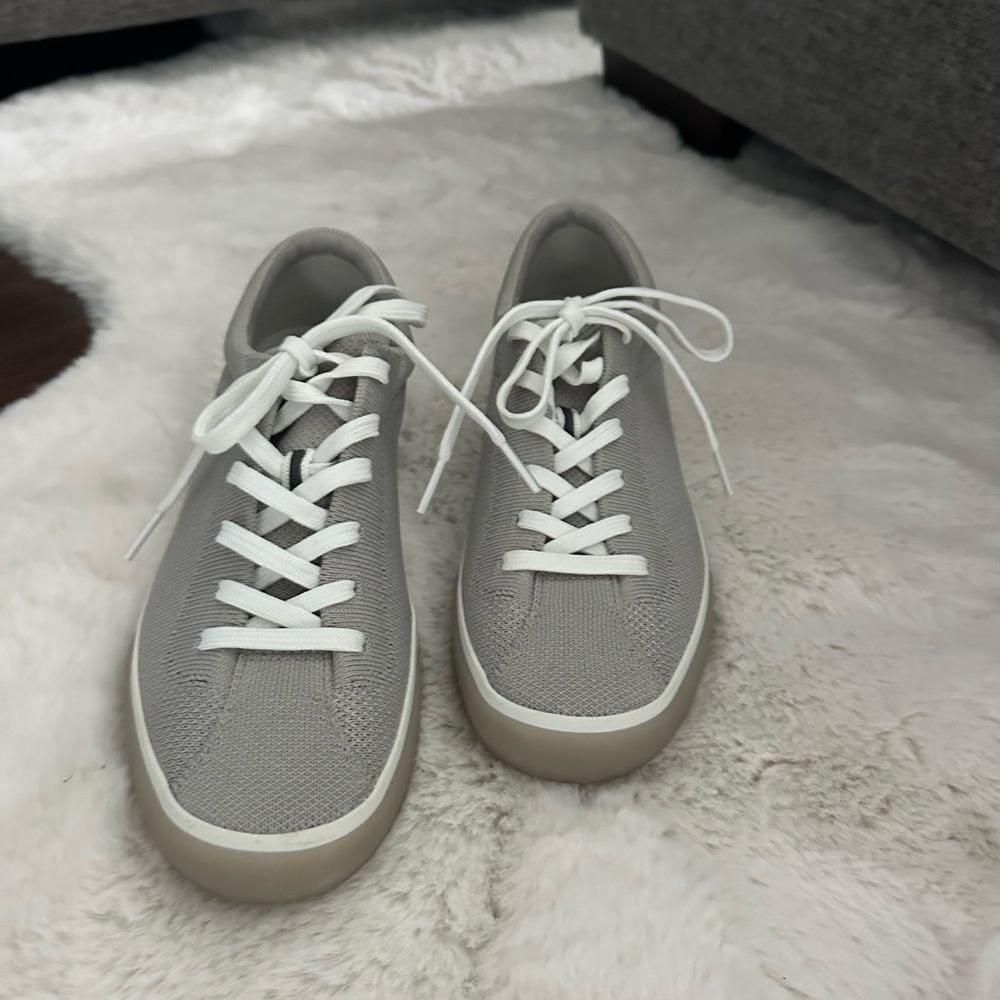 Rothy's- The Lace up Sneaker